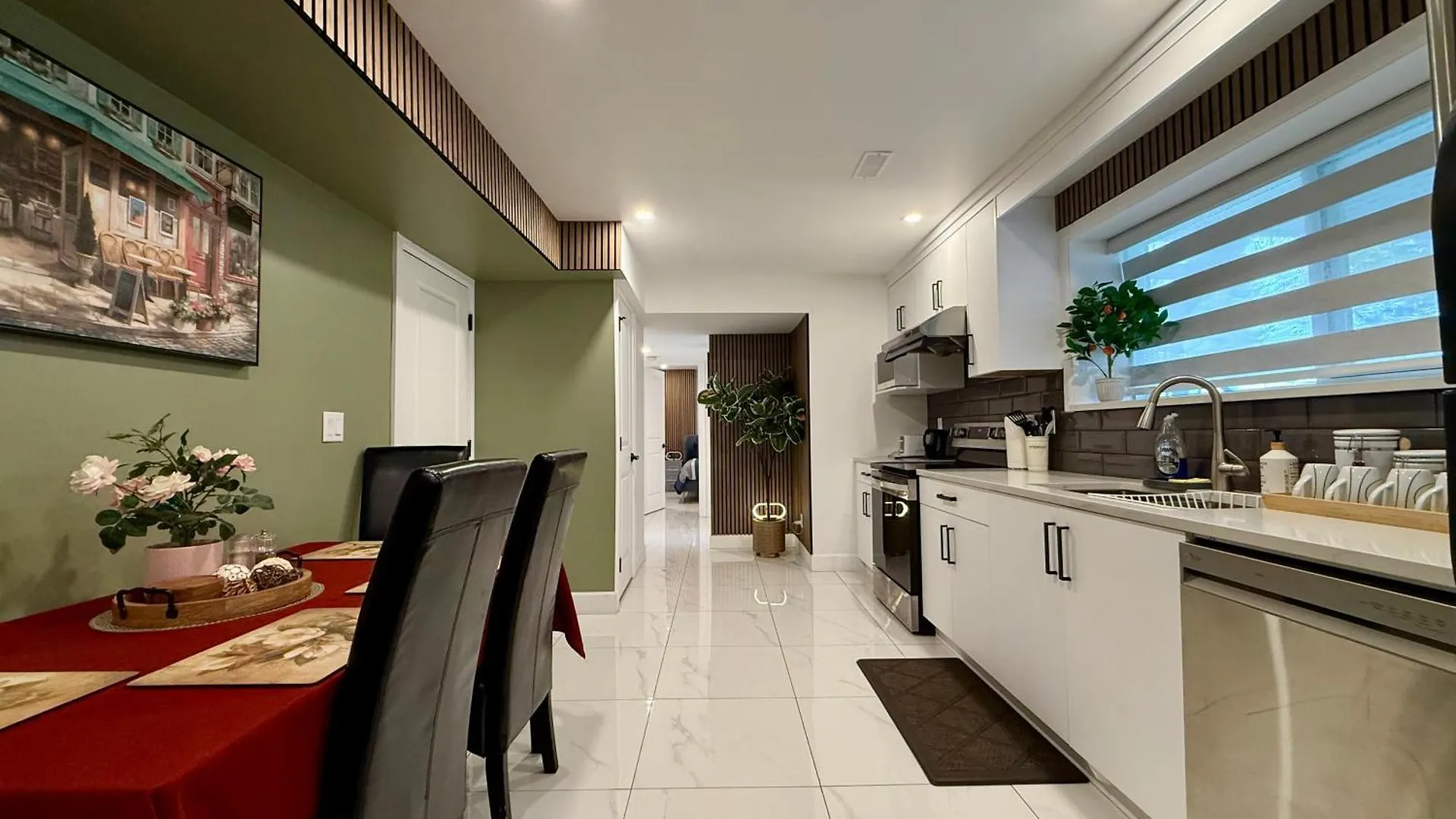 Brand New 2 Bedroom Suite In Langley Twp - Play Area, Patio & Mini Golf Aldergrove Apartment